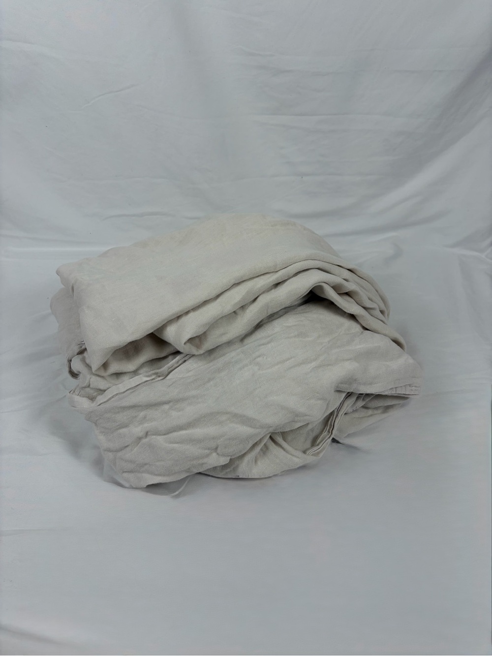 Brooklinen Washed European Linen Duvet Cover Full/Queen in Oat Chambray OEKO-TEX